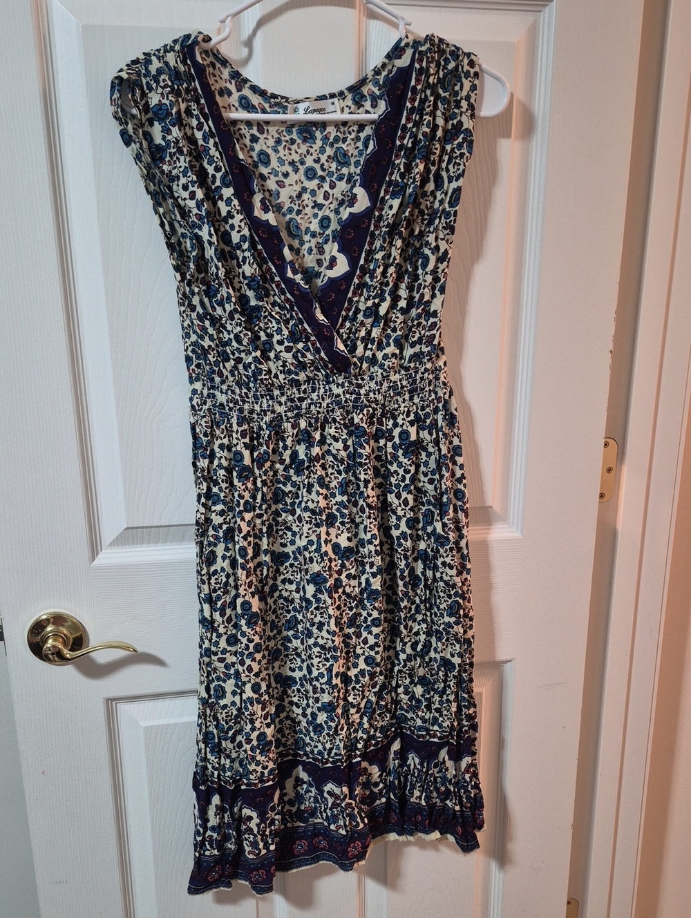 Sleeveless V-Neck Midi Dress in Navy and Cream